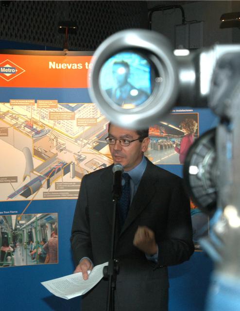 Uploaded Image: AlcaldeDiscurso peq.jpg