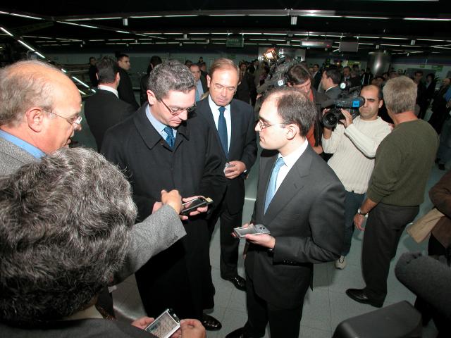 Uploaded Image: acto_colombia_wireless_10-11-03_021_peq.jpg