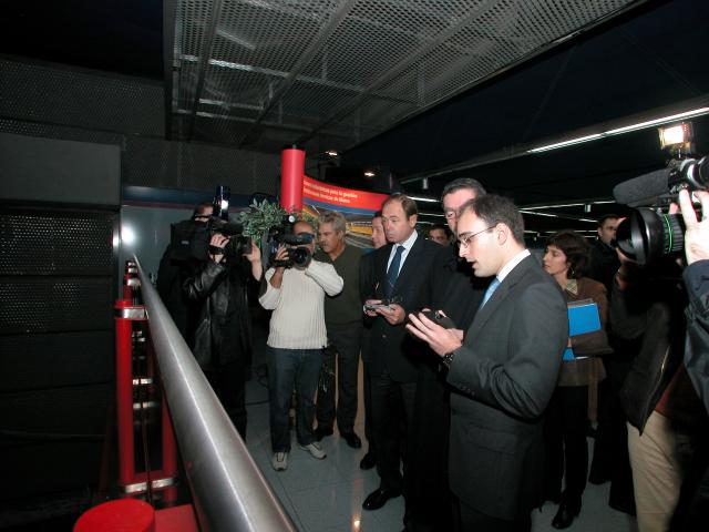 Uploaded Image: acto_colombia_wireless_10-11-03_024_peq.jpg