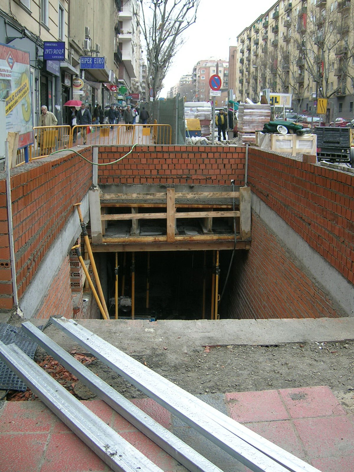 Uploaded Image: EntradaCaceres.jpg