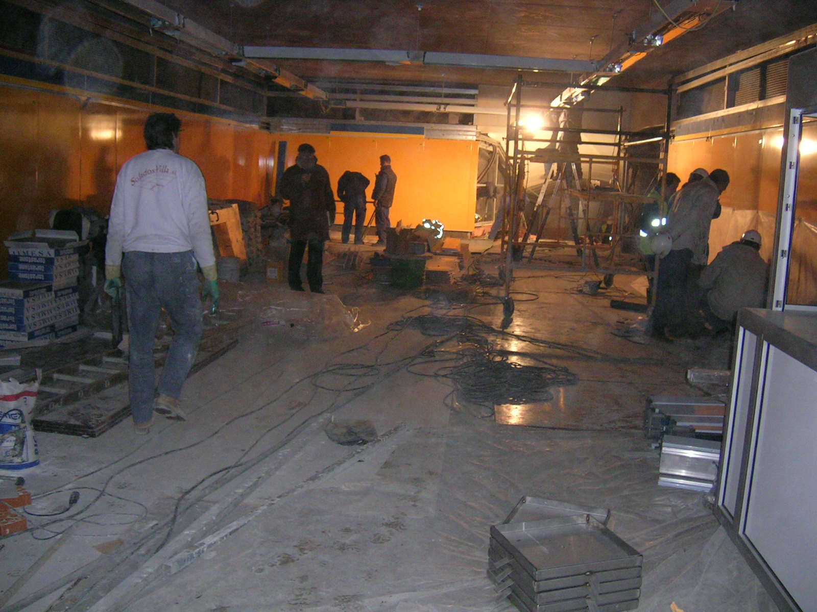 Uploaded Image: VestibuloEnObras.jpg